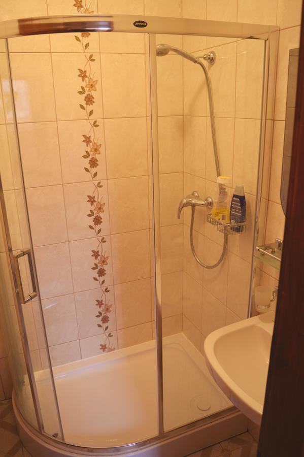 Hotel "Arttrakt" Lwów Zewnętrze zdjęcie