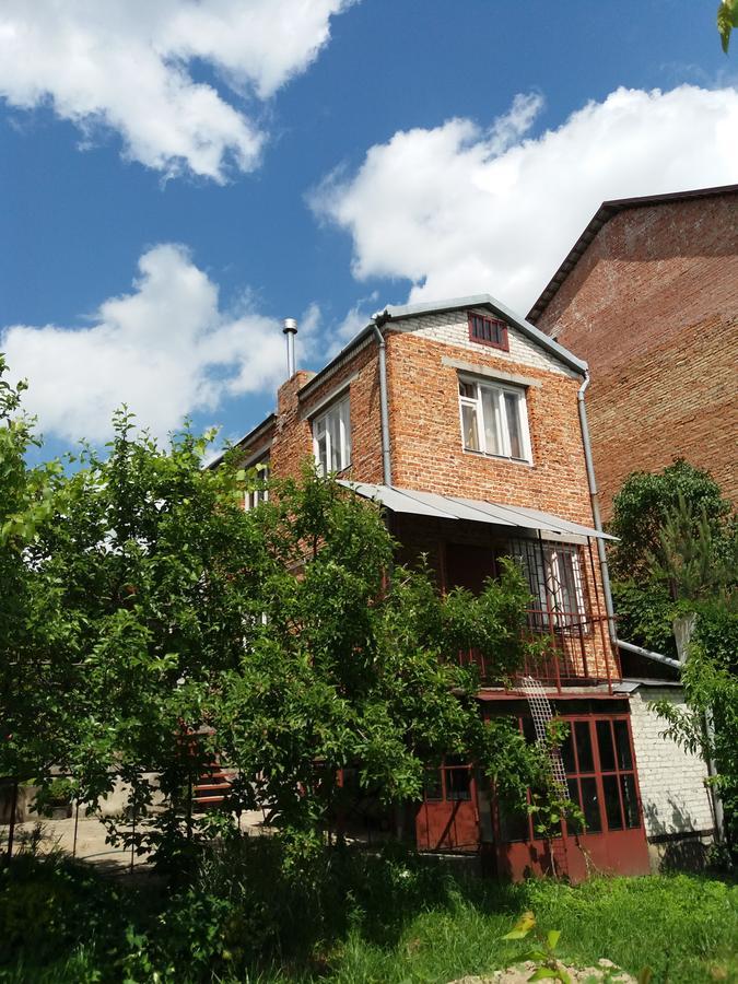 Hotel "Arttrakt" Lwów Zewnętrze zdjęcie